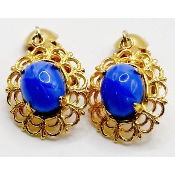 Elegant Goldtone Glass Star Sapphire Clip On Earrings - Picture 2 of 4